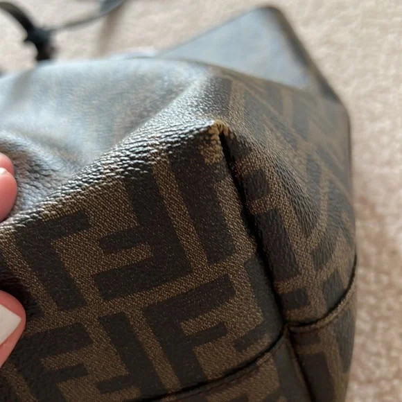 Large Fendi zucca Roll Tote - Picture 5 of 12